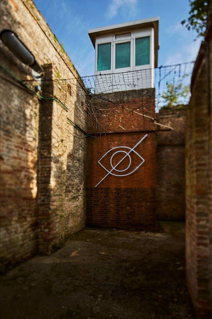 Pabellón de la Santa Sede, en la Bienal Internacional de Arte "Con mis ojos", vista de la instalación. Foto: Marco Cremascoli, gentileza Bienal de Venecia.