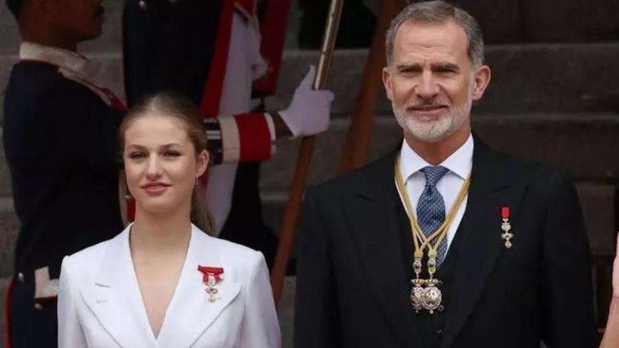 El sufriEl sufrimiento de la princesa Leonor por no poder pasar el cumpleaños junto al rey Felipe VImiento de la princesa Leonor por no poder pasar el cumpleaños junto al rey Felipe VI