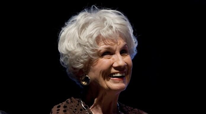 Seis escritores eligen su cuento favorito de Alice Munro para recordarla