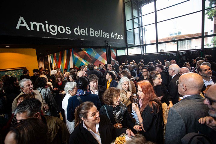 Salón de la Asociación Amigos del Museo de Bellas Artes. 