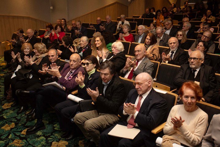 En el Auditorio, entrega de los Premios Gratia Artis y Trayectoria, de la Academia.