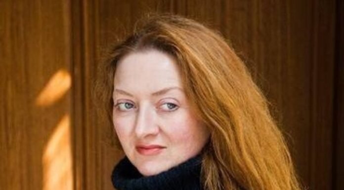 ¿Quién es Claire Keegan, la escritora que sabe encontrar la intensidad del silencio?