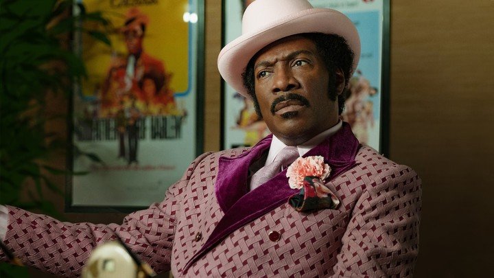 Eddie Murphy en un vigoroso Rudy Ray Moore.