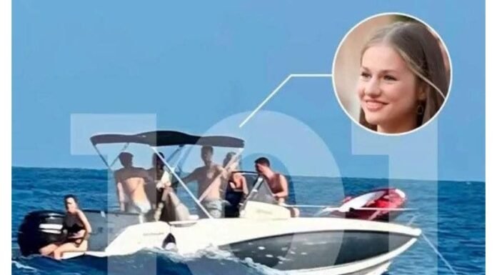 En bikini, disfrutando del sol en un yate y rodeada de amigos: la foto de la princesa Leonor que da que hablar en España