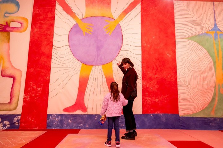 Celina Eceiza exhibe su más reciente muestra, Ofrenda, en el Museo de Arte Moderno de Buenos Aires.