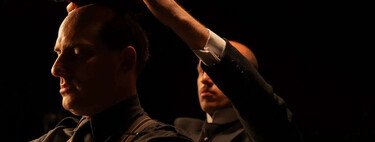 Esta serie es una auténtica barbaridad. Un biopic experimental que aborda el nacimiento del fascismo