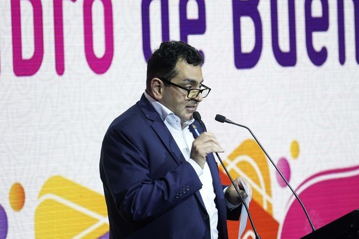 El secretario de Cultura, Leonardo Cifelli, en la inauguración de la 49 Feria Internacional del Libro. Foto: Fernando de la Orden. 