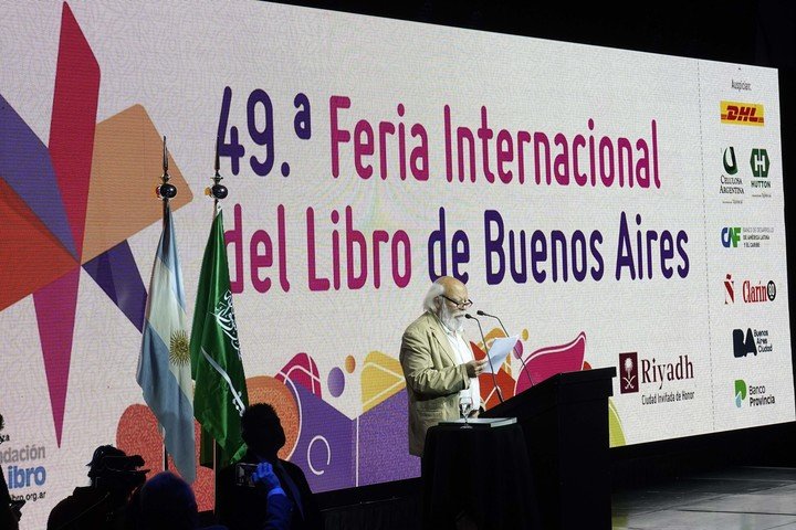 El acto de inauguración de la 49.° Feria se lleva a cabo el jueves 24 de abril. El escritor a cargo es Juan Sasturain. Foto Fernando de la Orden 