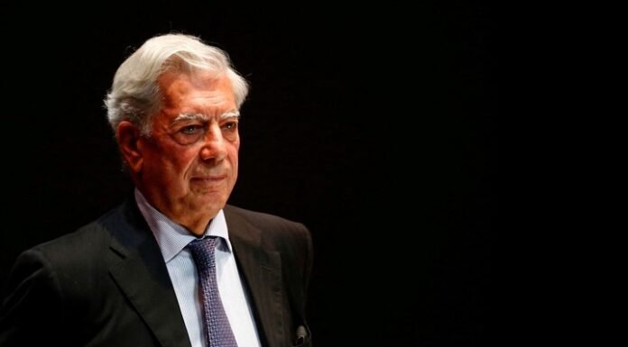 La despedida de Mario Vargas Llosa en la voz de escritores y pensadores
