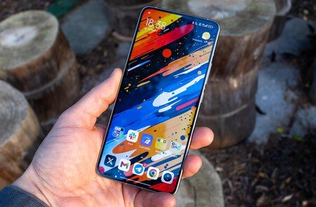 One UI HyperOS