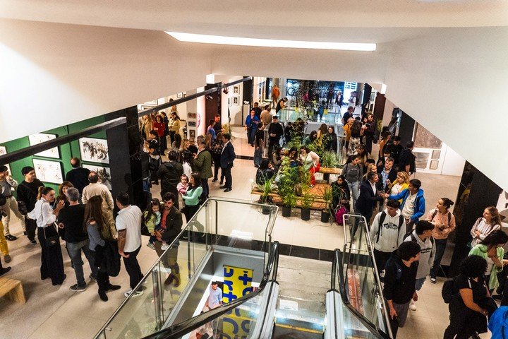 Se inauguró la séptima edición de arteCo, la feria de arte de Corrientes, que se extenderá desde el 22 hasta el 25 de mayo. Foto Melisa Nikolaus para arteCo