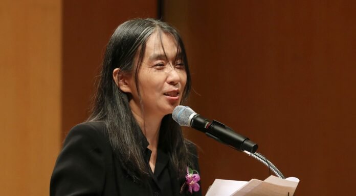El nuevo libro de la Nobel de literatura Han Kang encabeza las ventas en Corea del Sur