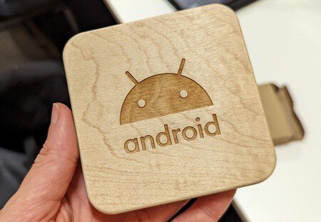 Diseño de Android en madera