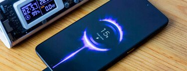 Los móviles acaban de dar un salto bestial. Demos la bienvenida a las baterías de más de 7.500 mAh sin aumentar el grosor