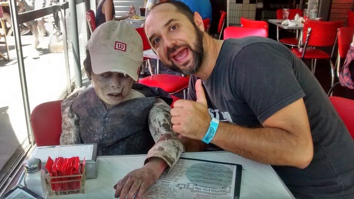 Demián Rugna, director de "Aterrados", trabajará en Hollywood con Guillermo del Toro en una remake de la película argentina.