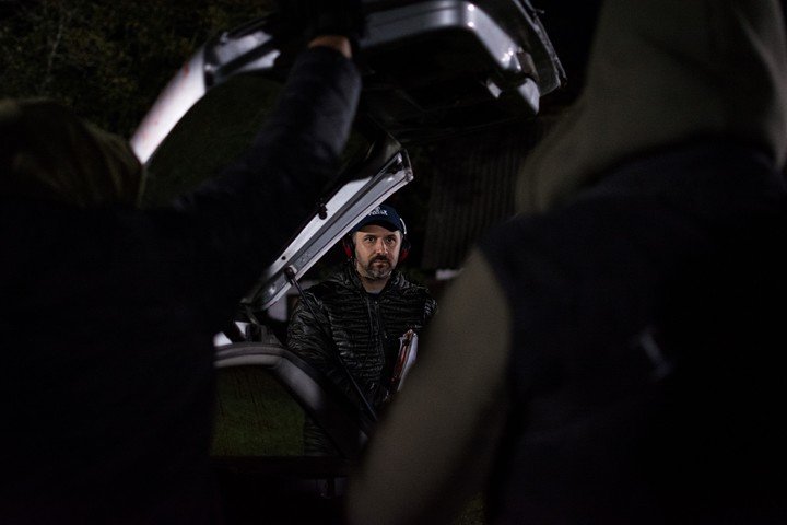 En rodaje. Demián Rugna, durante la filmación de "Cuando acecha la maldad".