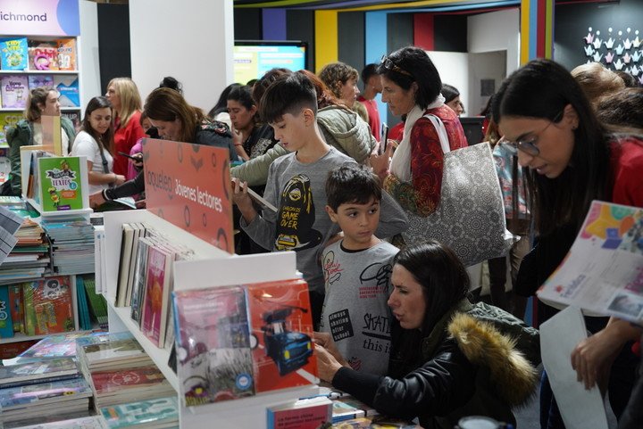 Feria del libro. Foto: Martín Bonetto.