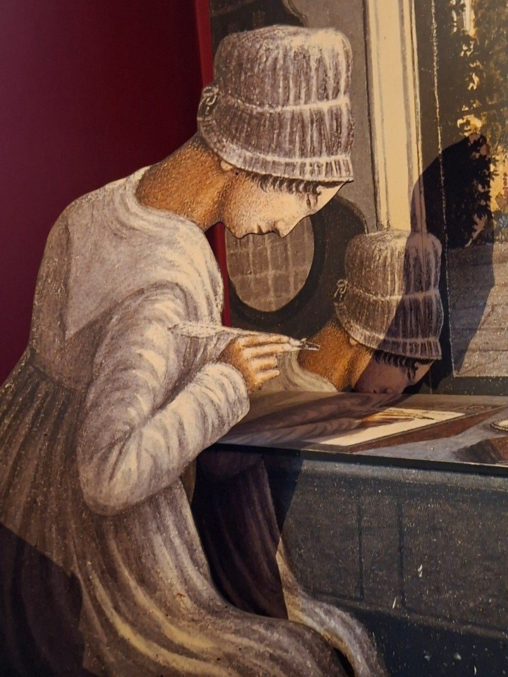 A los retratos pintados de Jane Austen se le suma en el Centro Jane Austen algún grabado. No hay daguerrotipos, inventados recién en 1839, cuando Jane llevaba muerta dos décadas. Foto: Clarín.