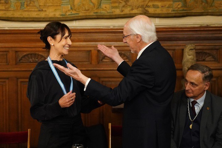 Esther Cross ya integra oficialmente la Academia Argentina de Letras. Foto: Emmanuel Fernández.
