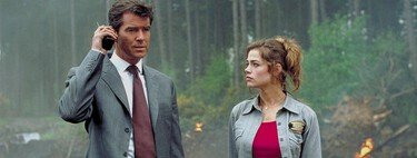 "Me dejaron tirado en la cuneta". Pierce Brosnan recuerda su final como James Bond después de hacer la película más taquillera de la saga