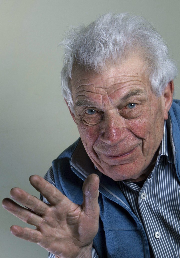 Foto de archivo tomada el 26 de noviembre de 2010 del escritor y crítico de arte británico John Berger. EFE/Salvatore Di Nolfi