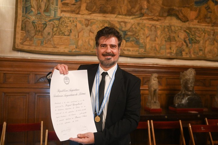 Rafael Spregelburd, actor y dramaturgo argentino fue incorporado a la Academia Argentina de Letras. Foto: Federico Lopez Claro.