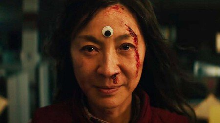 'Todo a la vez en todas partes' (2022)