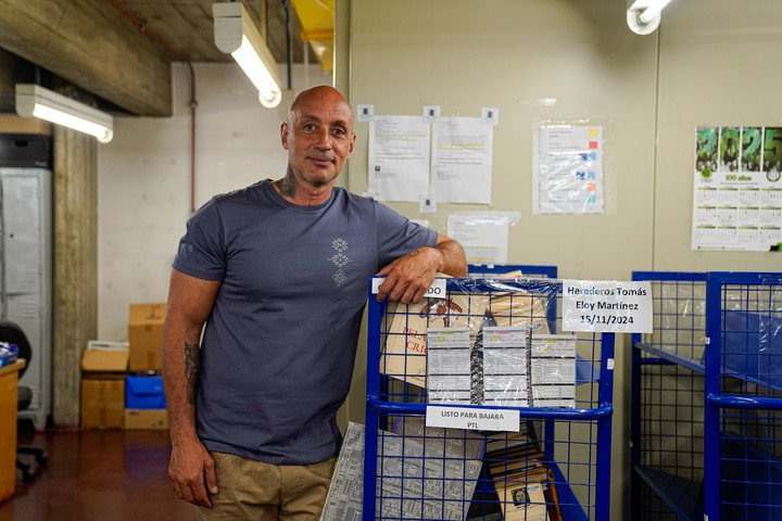 El jefe del departamento de Desarrollo de la Colección, Andrés Boiero. Foto Maxi Failla.