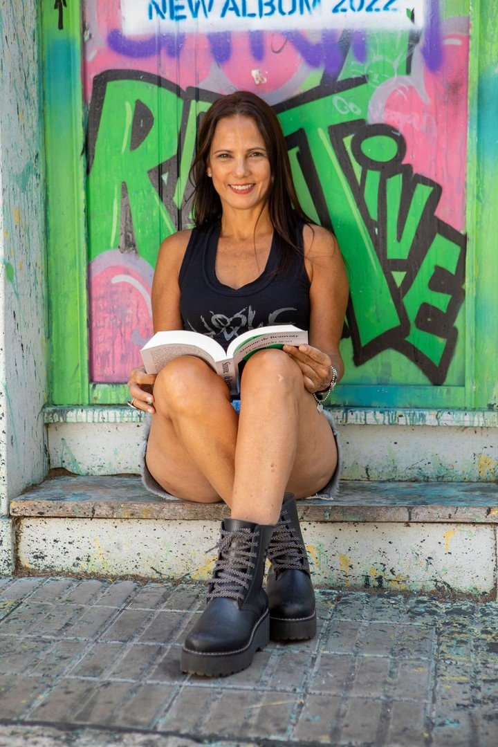 Booktubers es un programa cultural, literario conducido por Vanina Pujol. Foto: gentileza.