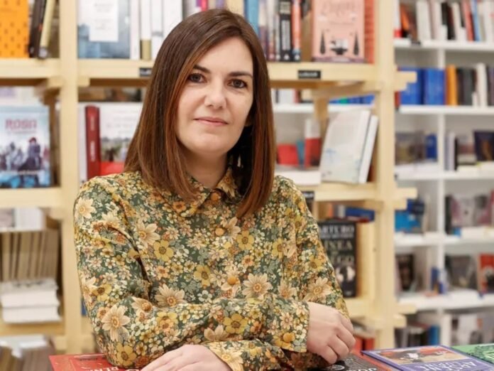 Ledicia Costas: “Se puede escribir sobre la muerte para niños, la clave puede ser el humor”