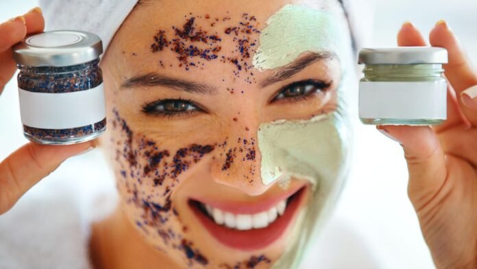 Los 8 mejores exfoliantes faciales caseros para ayudarte a conseguir ese brillo