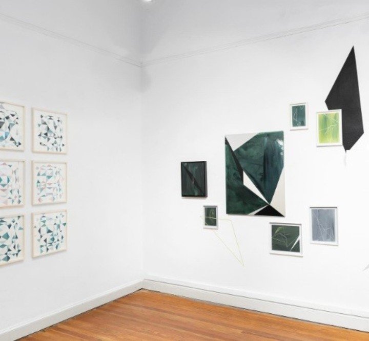 La ilusión de lo perfecto en Microgalería. Foto: redes sociales.