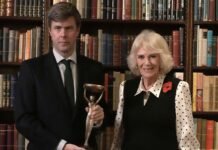 El escritor húngaro-británico David Szalay ganó el Premio Booker por ‘Flesh’