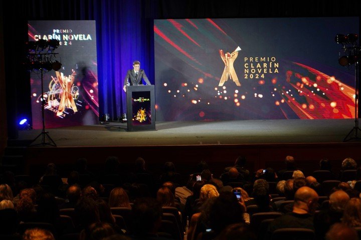La ceremonia del Premio Clarín Novela fue en 2024 en el Museo Malba. Foto: Martín Bonetto.