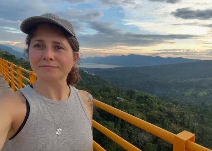 La escritora Sofía Balbuena nació en la Argentina pero reside en España. Foto: redes sociales.