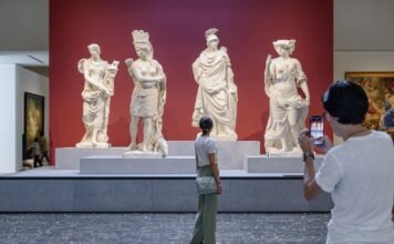 Abu Dhabi acelera su metamorfosis cultural con el Louvre y el futuro Guggenheim en la Isla de Saadiyat