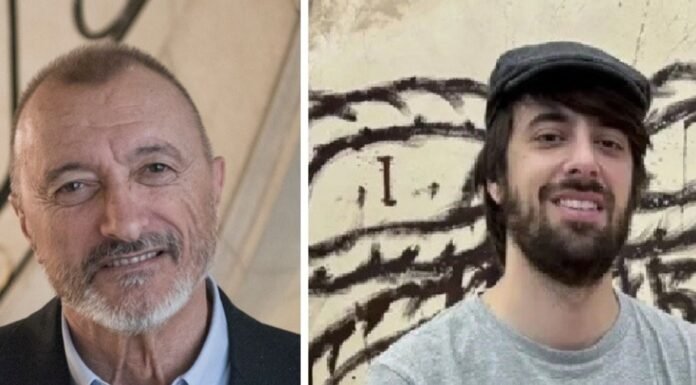 Después de que el escritor Arturo Pérez Reverte recibiera amenazas, cancelan un congreso en Sevilla