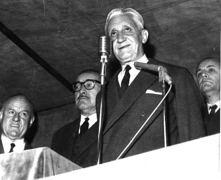 El presidente Arturo Illia. Foto: archivo Clarín.