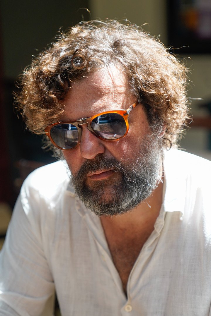 El escritor Jacobo Bergareche, nacido en Londres y residente en España, en Buenos Aires. Foto Maxi Failla.