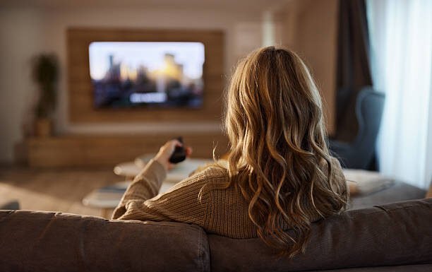 Cine y series que celebran historias reales de mujeres (y dónde verlas)