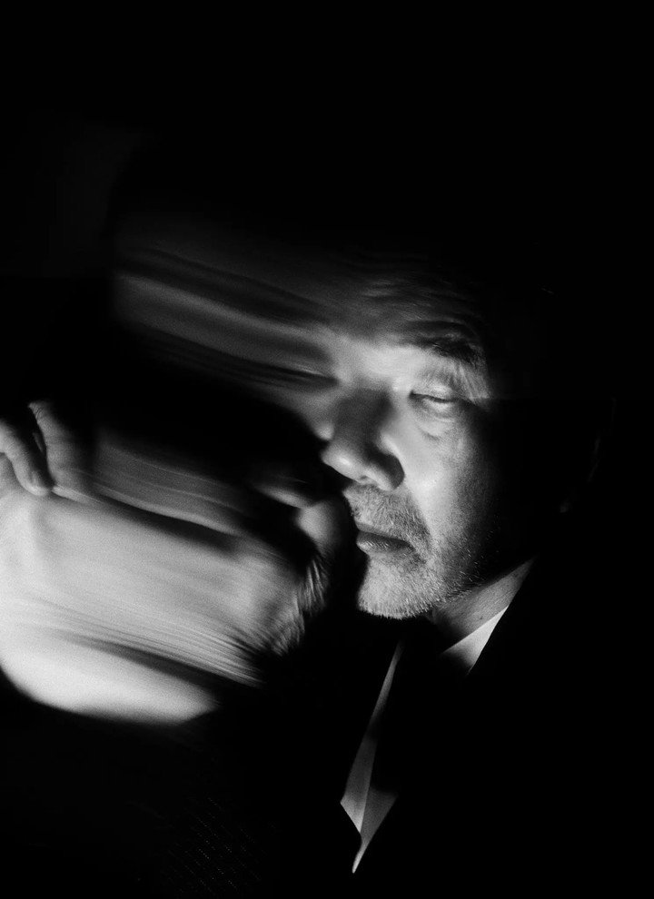 Alguna vez considerado un peso ligero de las letras japonesas, hoy Murakami es el novelista contemporáneo más famoso, y posiblemente el más influyente, de Japón. Foto: Dana Scruggs para The New York Times