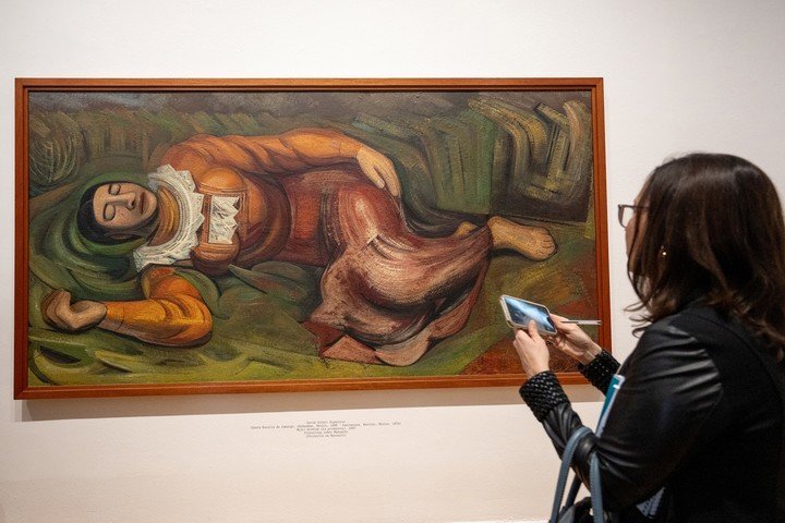 "Mujer dormida (la primavera)" del pintor mexicano David Alfaro Siqueiros. (EFE)