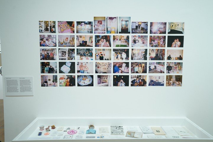 Álbum de los 90. Imágenes de los eventos en Belleza y Felicidad, por Cecilia Szalkowicz. 