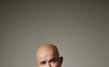 Con dos novelas, Eduardo Sacheri le hace frente a la Guerra de Malvinas, esa angustiante paradoja