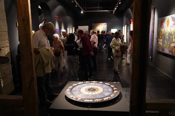 La Bienal de Arte Sacro celebra 40 años en el Museo de Arte Decorativo con obras de 10 países. Foto: Martín Bonetto.