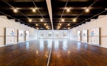 La dupla artística argentina Lolo y Lauti presentan ‘Triple Threat’ en un museo de EE.UU.