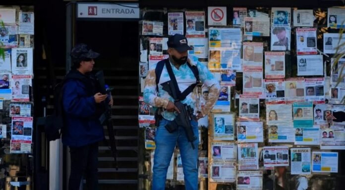 Las intervenciones urbanas con fotografías de desaparecidos pueden desaparecer por el Mundial