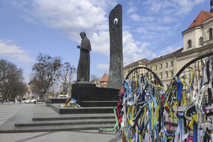 Una escultura de Shevchenko. Foto: redes sociales.