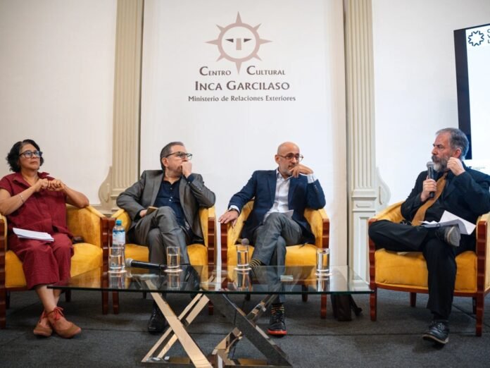 A 90 años de Mario Vargas Llosa: homenaje en Lima recuerda su obra y legado literario