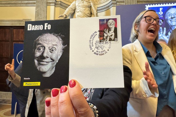 Italia inauguró las celebraciones por el centenario del nacimiento del dramaturgo y Premio Nobel de Literatura Dario Fo. EFE/ Daniel Cáceres